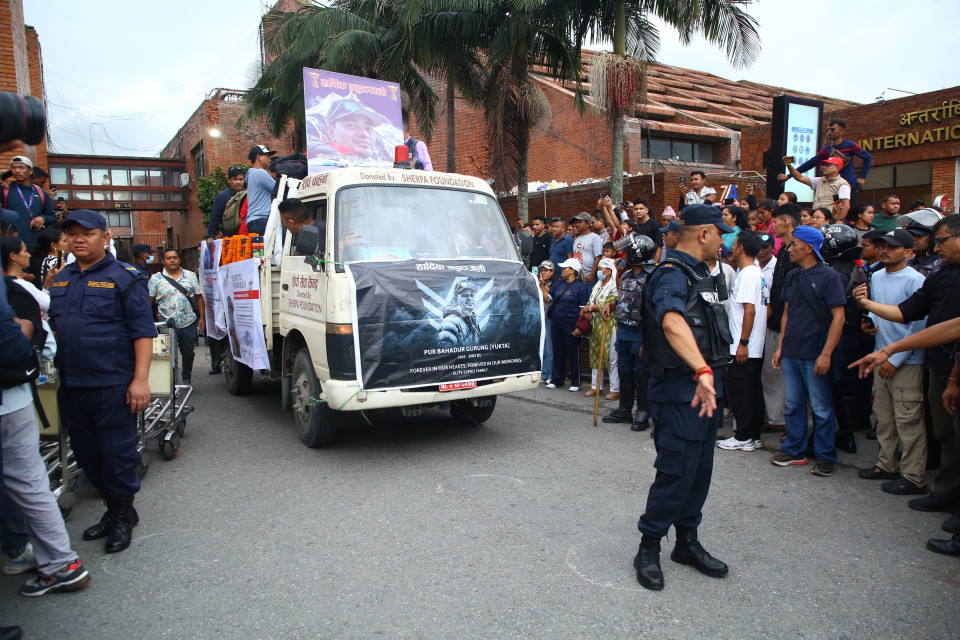 Mortal Remains of Yukta Gurung Brought to Kathmandu; Relatives Overcome with Emotion at the Airport