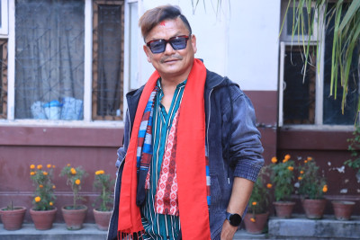 Director Shobhit Basnet Flies to Australia to Arrange Screenings for 'PR'