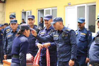 Farewell of Election Police Deployed for House of Representatives Election (Photos)