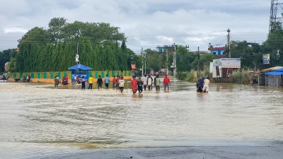 Flood in Mahottari Causes Hardship for Commuters, Government Offices Submerged (Photos)