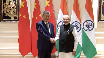 Xi Jinping in India to Attend BRICS Summit