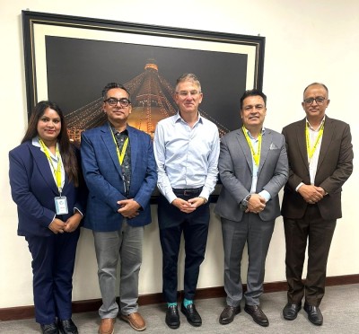 Meeting Between NRNA President Dr. Badri KC and World Bank Regional Director