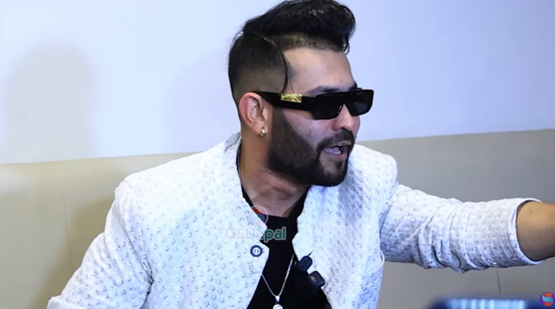 Kamal BC Maldai displays antics once again; first 'Ex' song creates an incredible atmosphere