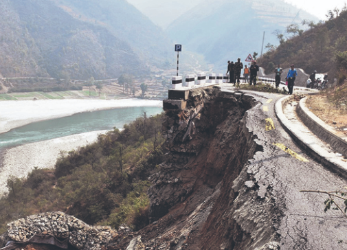 Continuous Rain and Landslides Block Country’s Major Highways