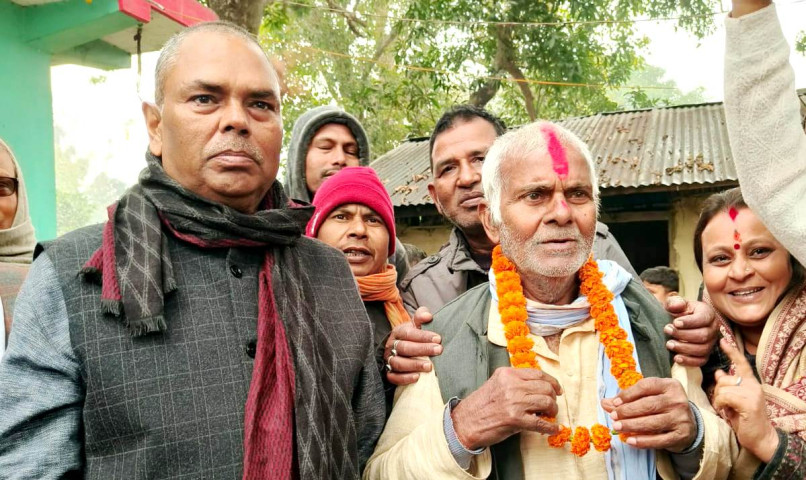 Munilal Khang along with dozens of activists join JSP Nepal