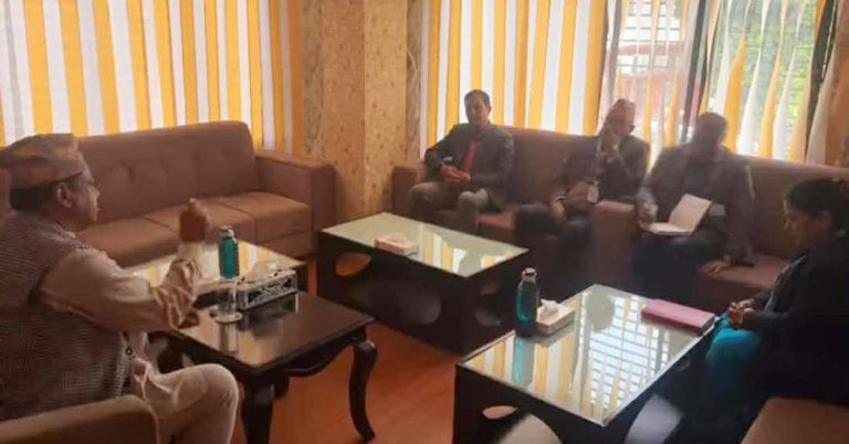 CM Baniya Warns Hetauda Hospital Management Following Surprise Inspection