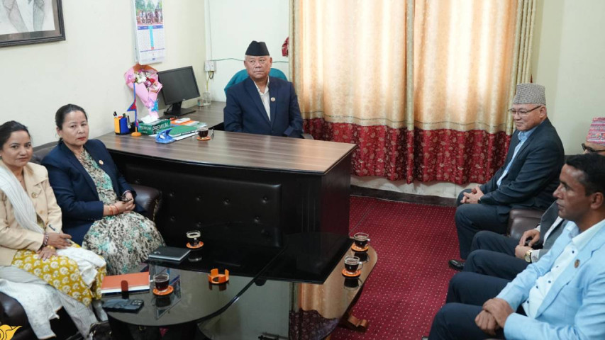 Opposition Parties Protest Government’s Recommendation for Ordinances