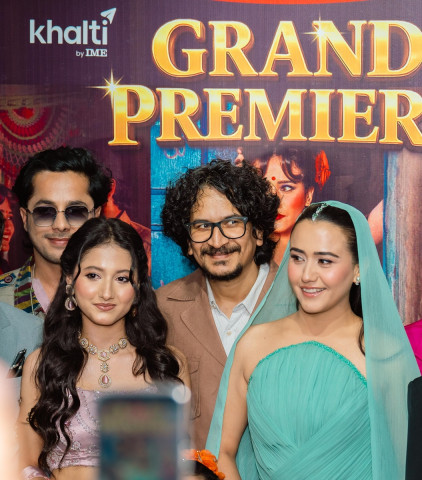 Families Flock to See ‘Laalibazaar,’ Swastima Meets Audience