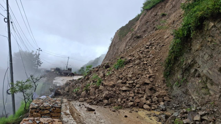 Arniko Highway Completely Blocked