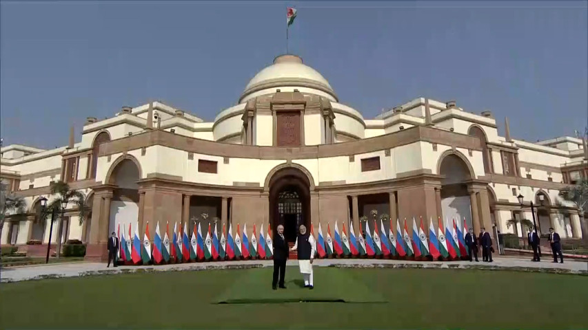 Warm Welcome for Putin: 21-Gun Salute and Guard of Honour in Delhi