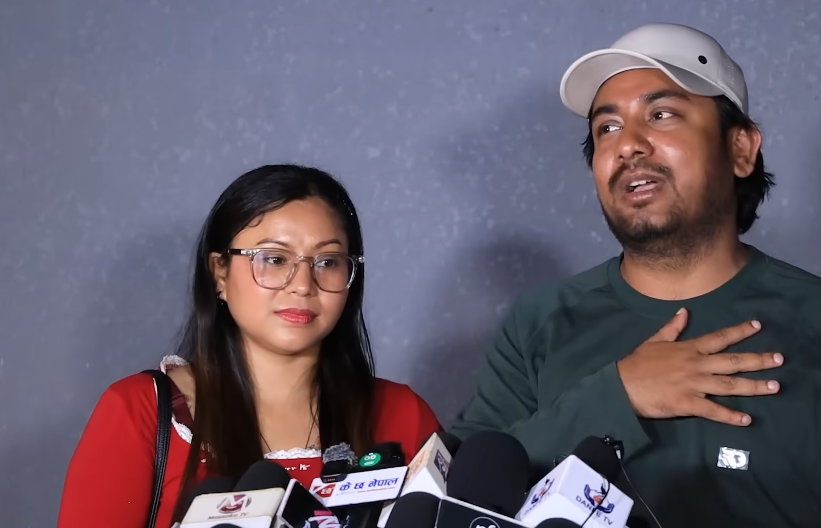 Khel-senchuri-and-Deepika-Bayambu-at-Lalibazar-Screening--1779170110.jpg