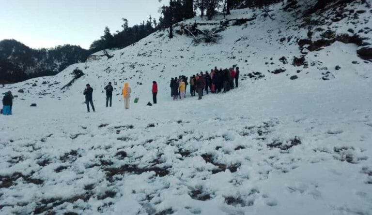 bajura-snowfall-(6)-1769684294.jpeg