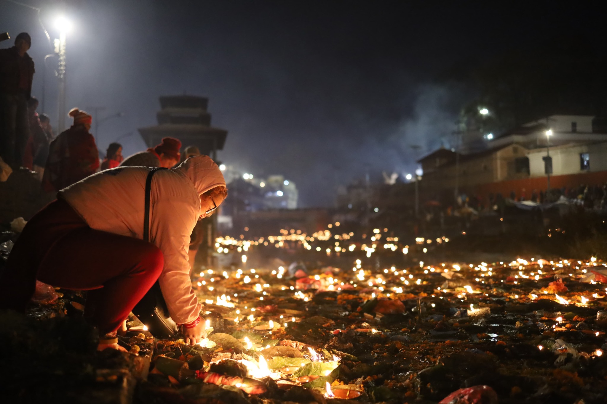 Devotees Celebrated Bala Chaturdashi Festival in Memory of Ancestors Early in the Morning