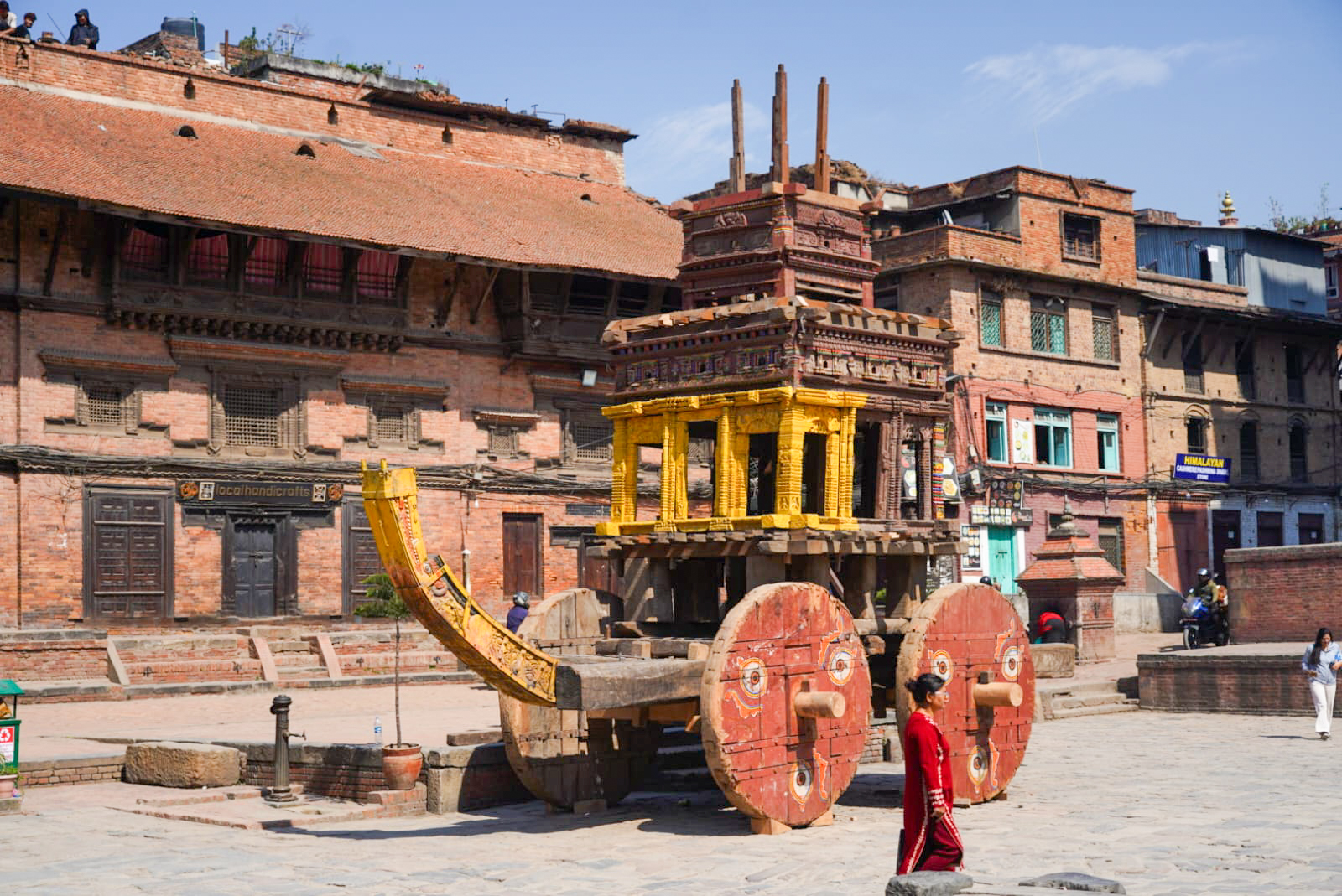 bisket-jatra-chariot-(1)-1775212073.jpg