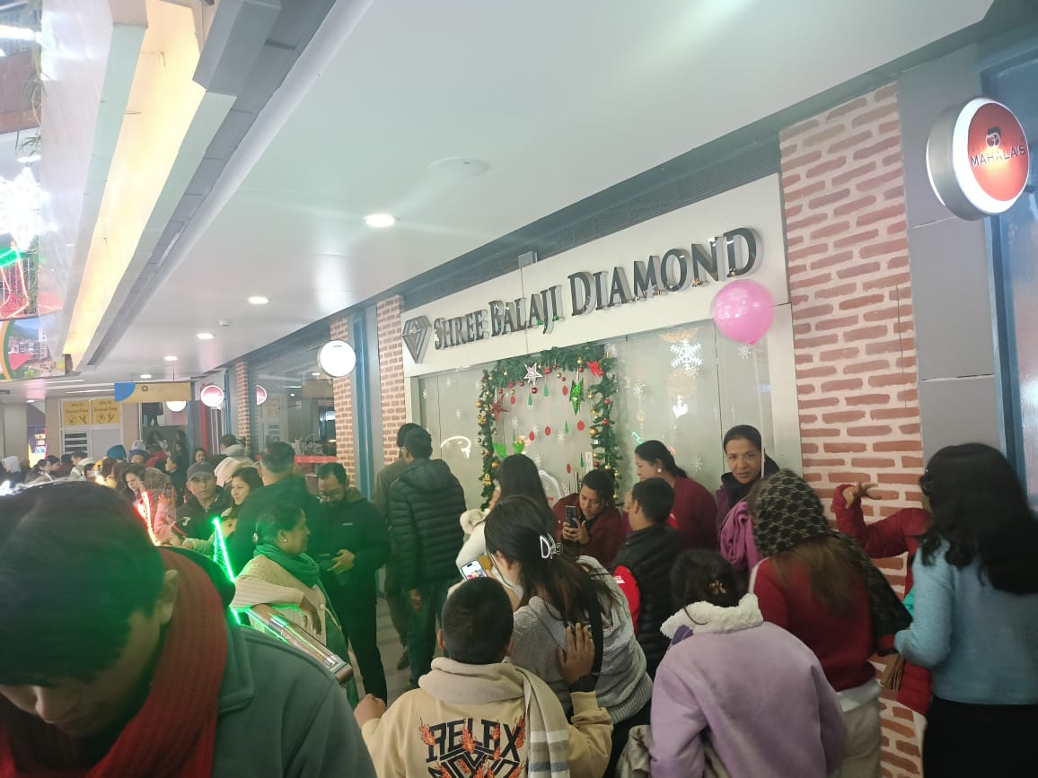 christmas-decoration-around-kathmandu-(3)-1766642399.jpeg