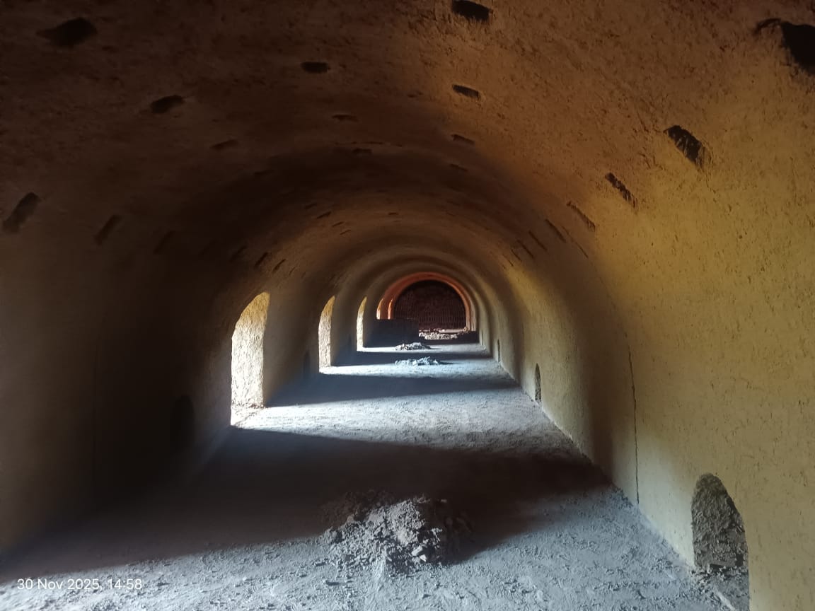 engineering-student-visit-brick-factory-(20)-1766379378.jpeg