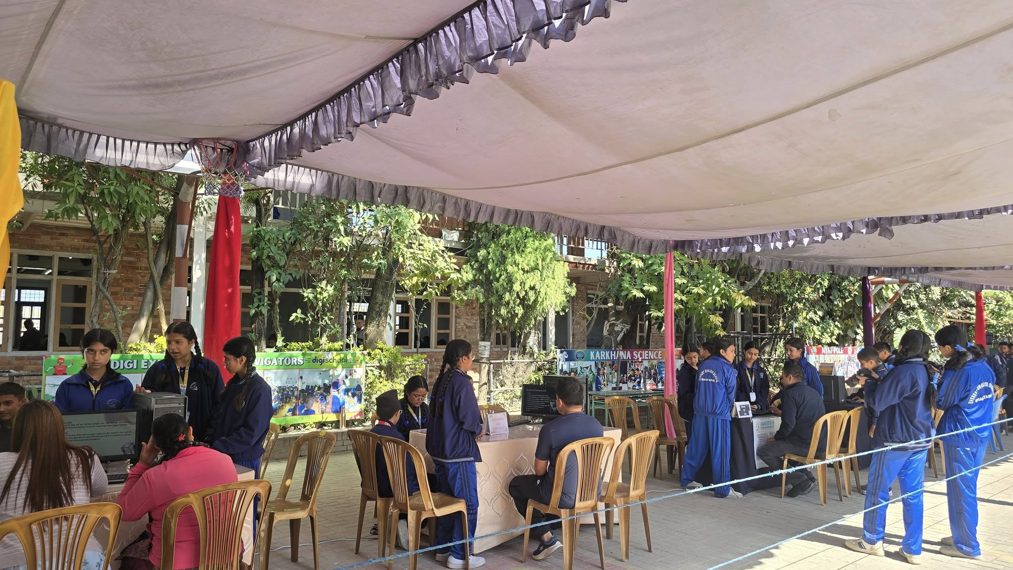 everest-school-exibition-(12)-1763026642.jpg