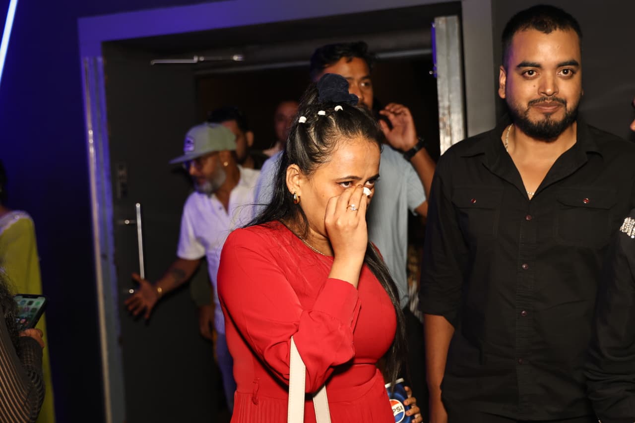 janai-harayeko-manche-premiere-(10)-1755764856.jpeg