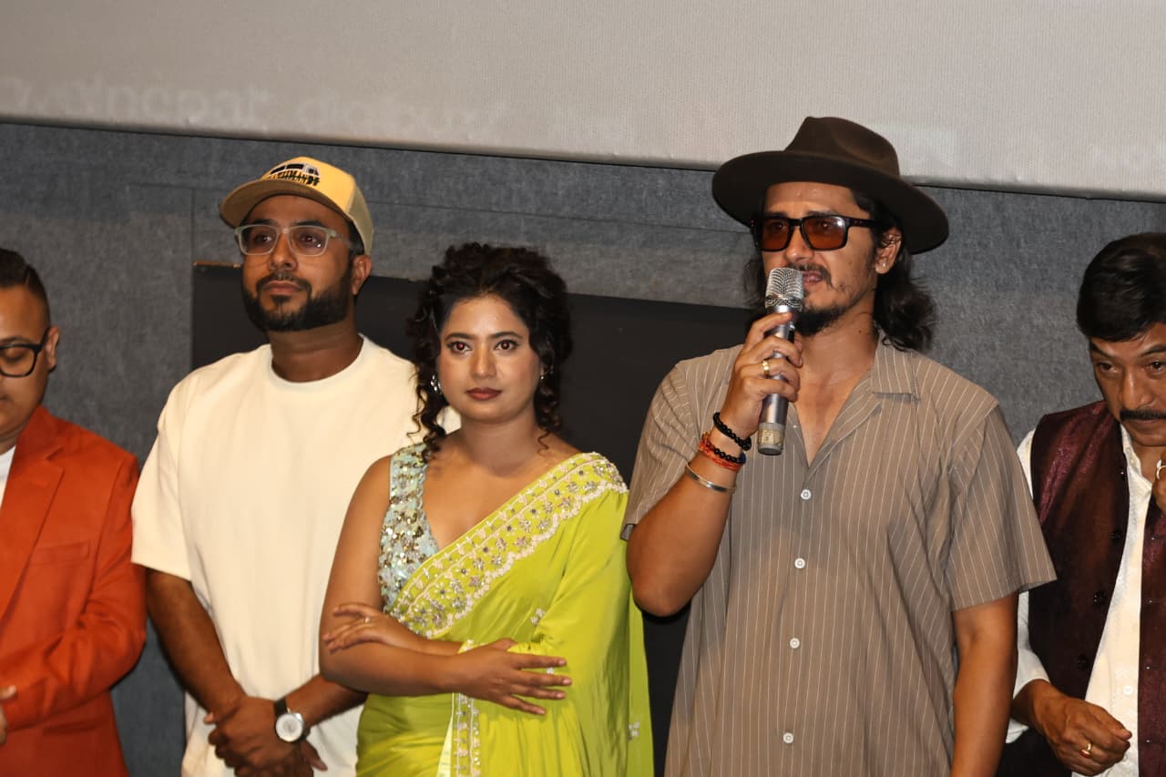 janai-harayeko-manche-premiere-(3)-1755764847.jpeg