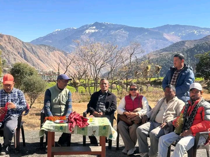 UML Leader Lal Bahadur Thapa Busy with Door-to-Door Campaign in Bajura