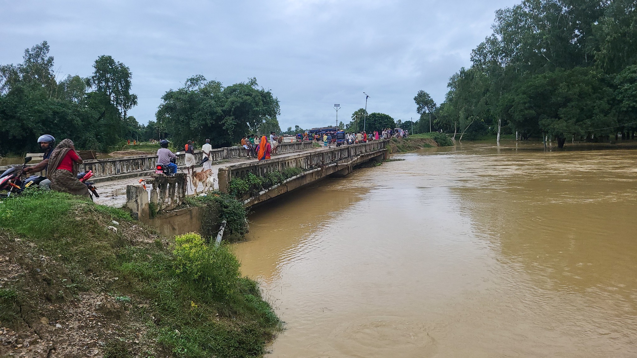 mahottari-flood-(4)-1759725259.jpg