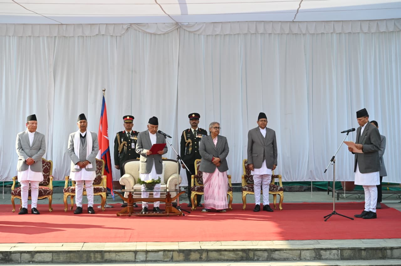 President Administers Oath to New Foreign Minister