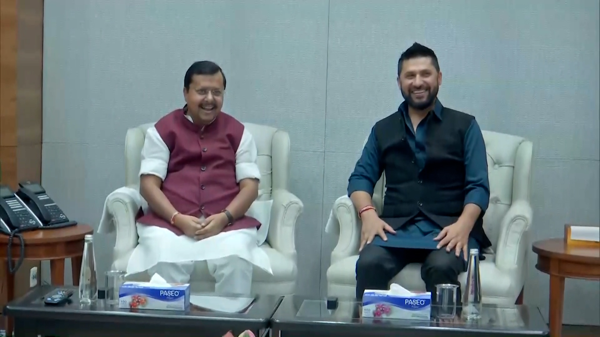 rabi-welcomed--by-bjp-(10)-1780384255.jpg