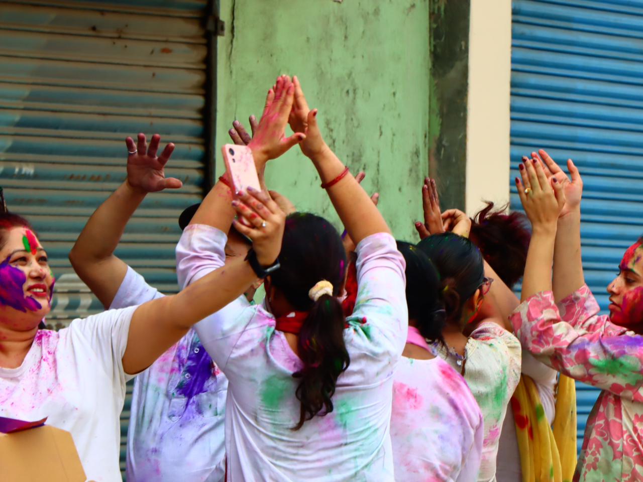 tarai-holi-(3)-1772534632.jpg